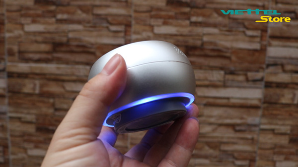 Loa Bluetooth là 1 trong 3 quà tặng trong bộ quà tặng đẳng cấp