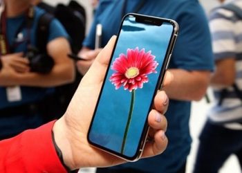 iPhone X lên kệ tại Apple Store vào từ 8 giờ sáng theo giờ địa phương, ngày 3/11 tới đây