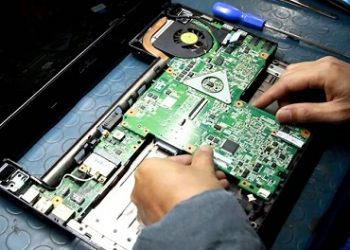 laptop hay bị sập nguồn