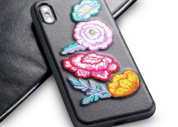 Ốp lưng iPhone X thêu hoa với các đường nét tinh tế, và vô cùng khéo léo giúp các chị em ghi điểm trước cánh mày râu