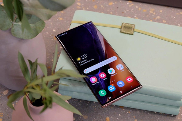 Phablet là các thiết bị di động có kích thước màn hình lớn từ 5 - 6.9 inch