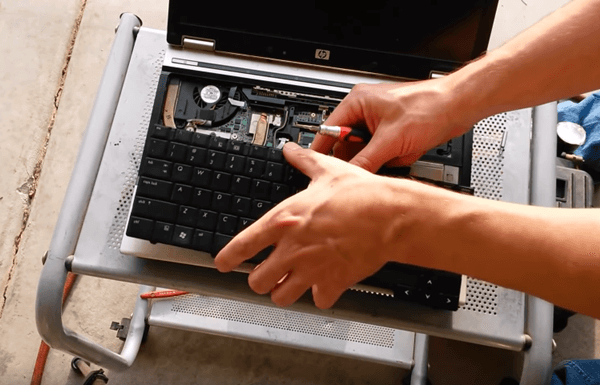 Cách vệ sinh laptop 6 Cách vệ sinh laptop 6