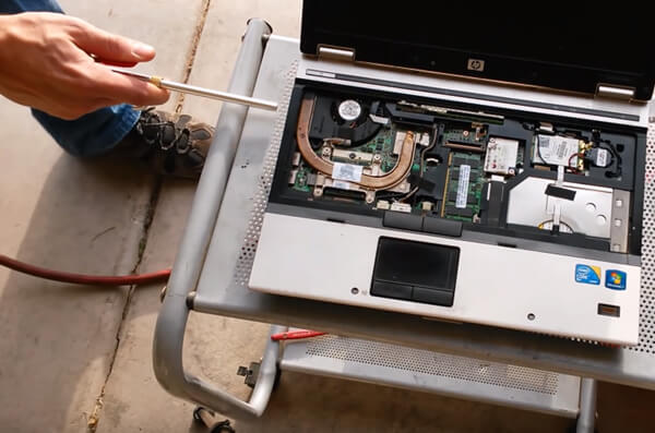 Cách vệ sinh laptop 4 Cách vệ sinh laptop 4