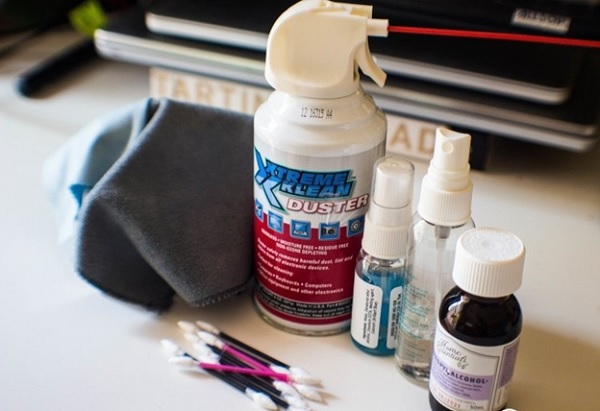 Hướng dẫn cách vệ sinh điện thoại