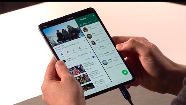 Hỗ trợ điện thoại màn hình gập