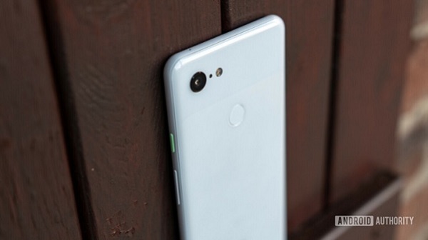 Smartphone giá rẻ của Google