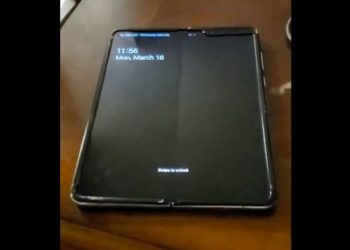 Video trên tay Galaxy Fold thực tế gây nhiều thất vọng vì khác xa quảng cáo của Samsung