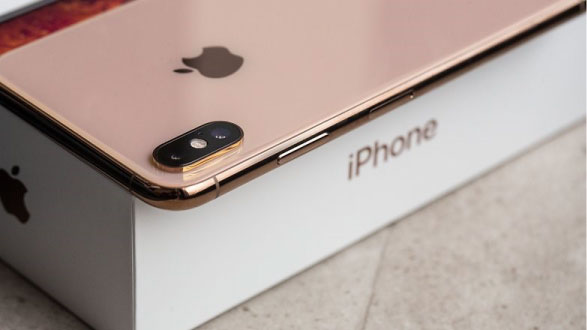 iPhone XS (Max)