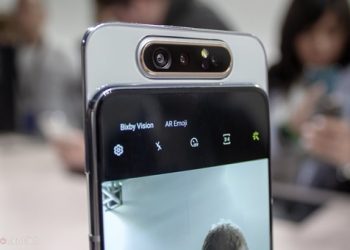 Galaxy A80 có camera xoay trượt độc đáo