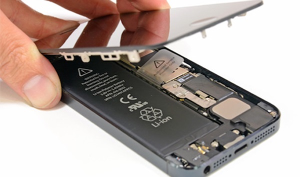 Điện thoại pin liền vẫn có thể thay thế pin được một cách bình thường