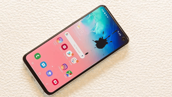 Màn hình bị loang mực ảnh hưởng đến trải nghiệm sử dụng