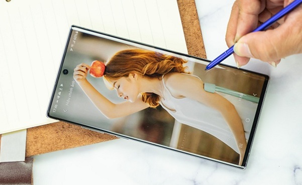 Bút S Pen tích hợp trên Samsung Note 10