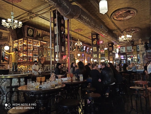 Chế độ chụp đêm cực tốt với khẩu độ lớn F/1.7 giúp ảnh chụp đỡ rung nhòe và nhiễu hạt hơn