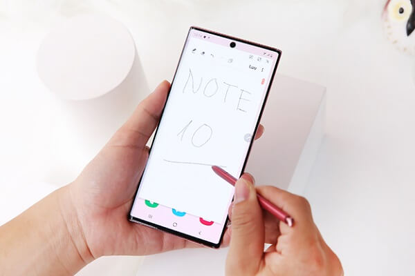 Note 10 được trang bị bút Spen với nhiều tính năng hấp dẫn