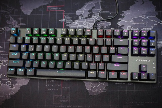 Bàn phím Geezer GS4 RGB