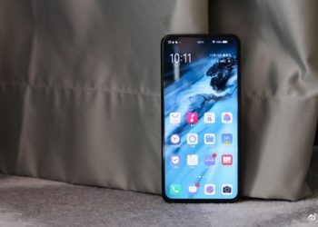 Cận cảnh Vivo S5: “Chấm nhỏ” selfie, camera kim cương “xịn sò”, giá 8,9 triệu đồng