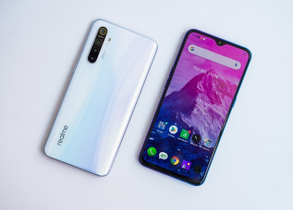 Realme XT sở hữu màn hình lớn, chất lượng hiển thị tốt