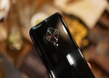 Vivo S1 Pro phiên bản màu đen.