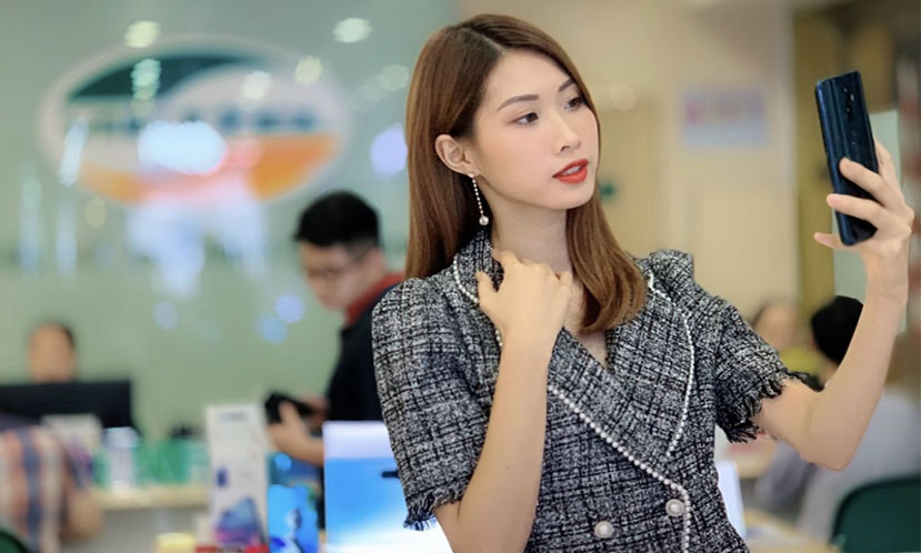 Mua điện thoại tại Viettel Store
