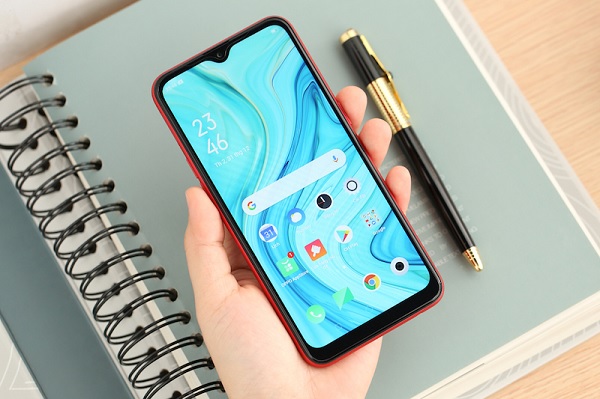 Màn hình thiết kế giọt nước cùng viền mỏng
