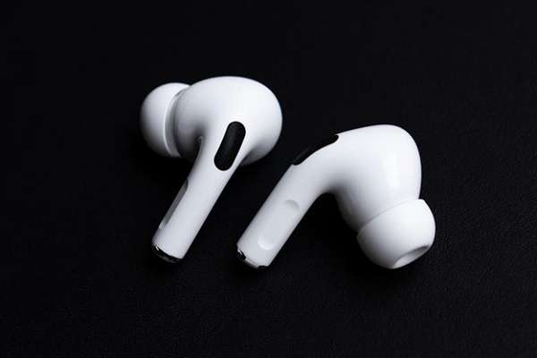 Airpods Pro không chỉ chống ồn chủ động còn có thêm cảm biến lực.