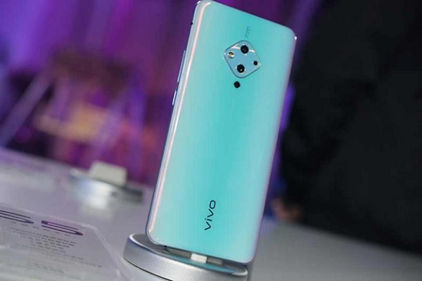 Vivo S5 sở hữu thiết kế camera “kim cương” không đụng hàng với bất cứ smartphone nào