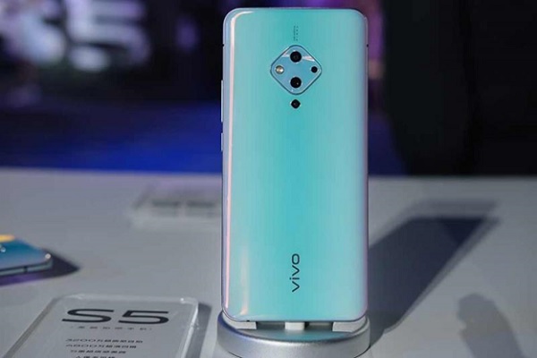 Vivo S5 sở hữu viên pin 4.100 mAh, sạc nhanh 22.5W