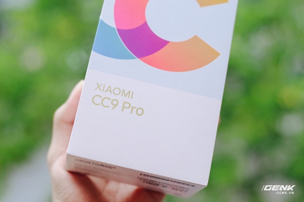 Hộp đựng Mi CC9 Pro.