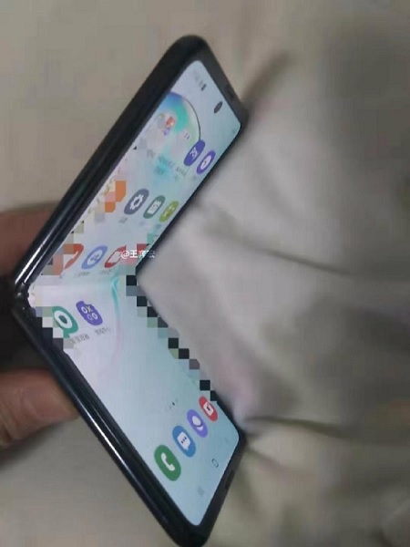 Ảnh thực tế Galaxy Fold 2