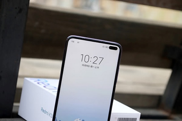 Cạnh viền của máy rất mỏng