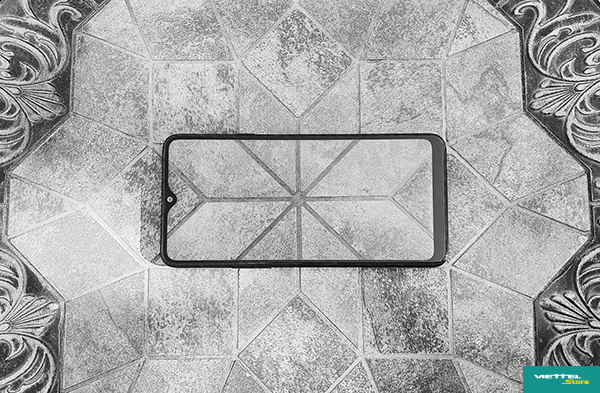 Galaxy A20s có thiết kế màn hình vô cực Infinity-V với các dải viền bezel đều rất mỏng