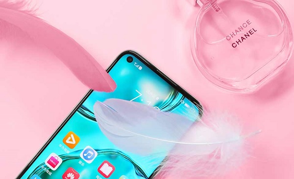 Camera selfie 16MP, khẩu độ f/2.0