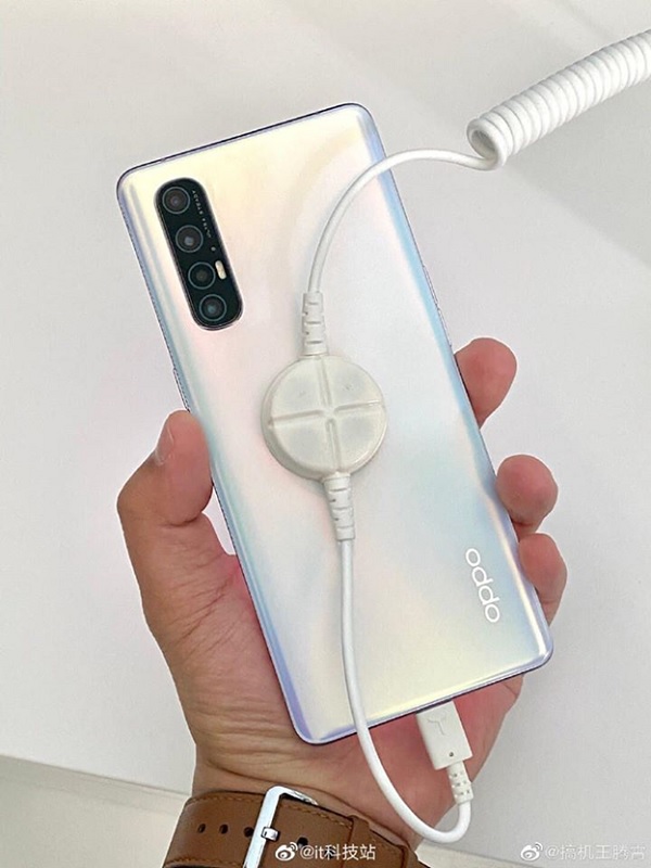 Hình ảnh OPPO Reno3 Pro 5G màu trắng