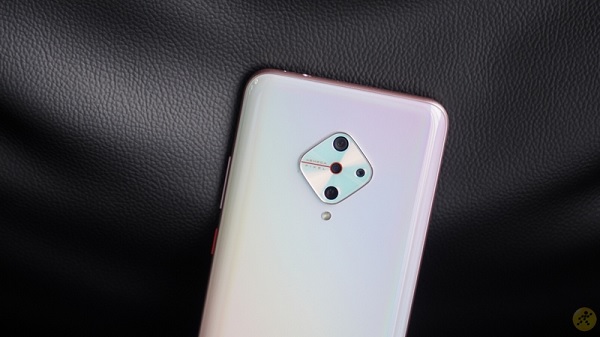 Cụm 4 camera hình kim cương