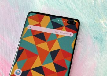 Ảnh render Galaxy S11+ được tiết lộ trước đó.
