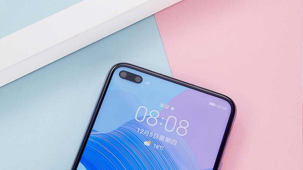 Huawei Nova 6 chạy sẵn hệ điều hành Android 10