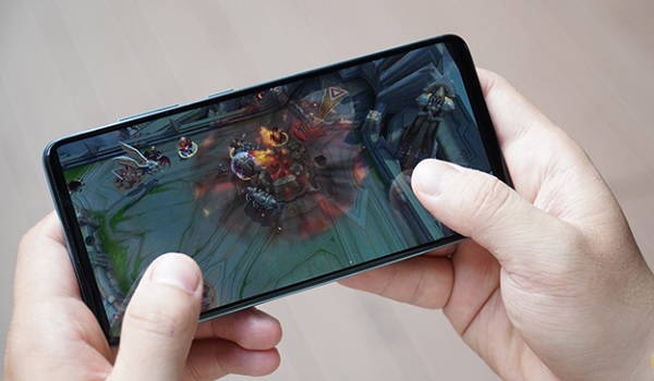 Galaxy A51 được trang bị chip Exynos 9610 mạnh mẽ, RAM 4G và bộ nhớ trong 64GB