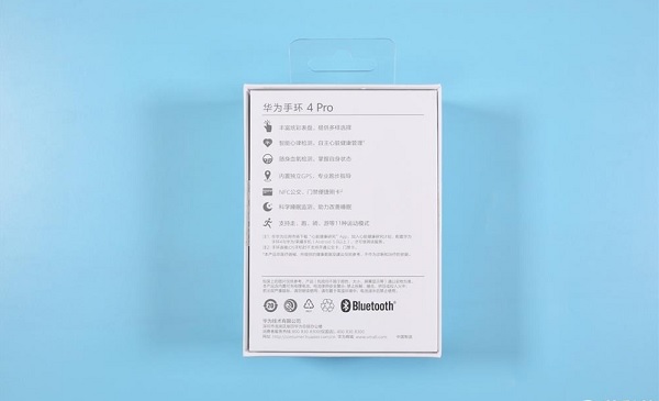 Mặt sau là nơi chứa thông tin thông tin cơ bản và thông số kỹ thuật chính của sản phẩm