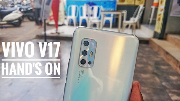 Xuất hiện video trên tay Vivo V17 với màn hình đục lỗ siêu nhỏ, camera sau hình chữ nhật hoành tráng