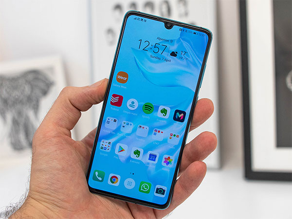 Huawei P30 Lite “điểm sáng” tại phân khúc tầm trung