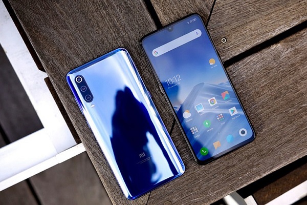 Xiaomi Mi 9 với thiết kế sang trọng, bóng bẩy