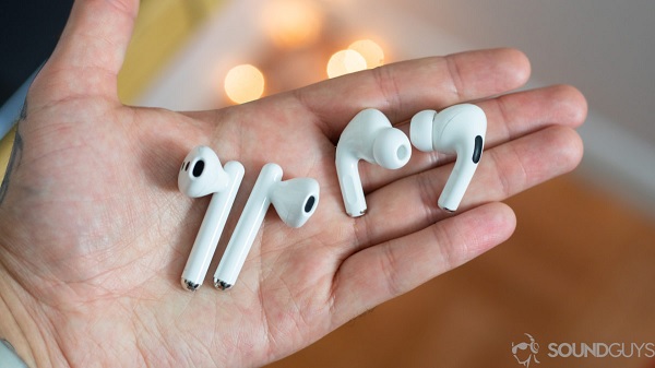 Cả hai cùng có khả năng chống ồn tốt