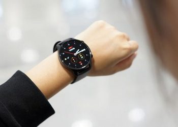 Trên tay Xiaomi Watch Color: Thiết kế vô cùng đẹp, khả năng chống nước 5ATM cùng mức giá cực hấp dẫn