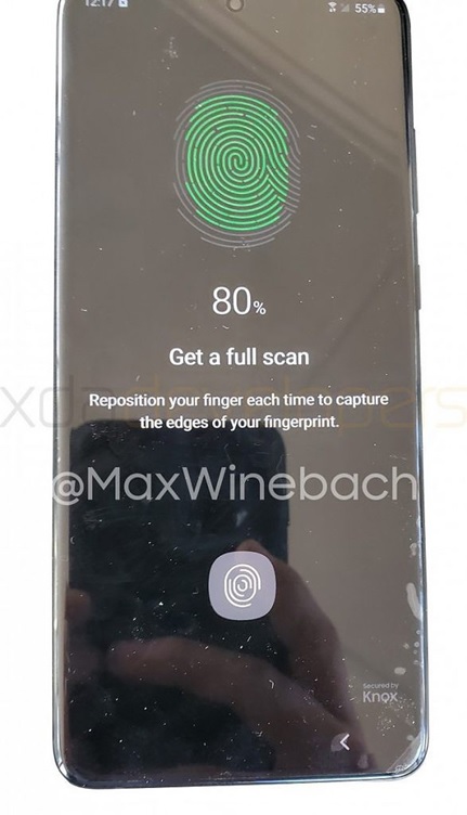 Jack cắm tai nghe 3.5mm bị loại bỏ và cảm biến vân tay được tích hợp dưới màn hình