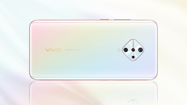 Vivo S1 Pro đẹp xuất sắc, thu hút ngay từ ánh nhìn đầu tiên