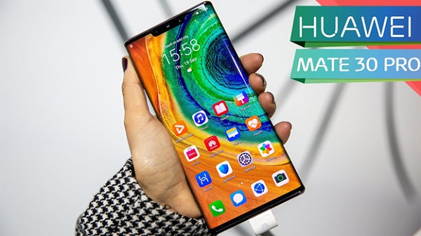 Huawei P40 Pro sở hữu màn hình cong tương tự như Mate 30 Pro nhưng “đẳng cấp” hơn nhiều khi tối ưu tối đa đường viền bezel (Ảnh Huawei Mate 30 Pro)