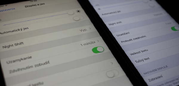Test màn hình ám màu