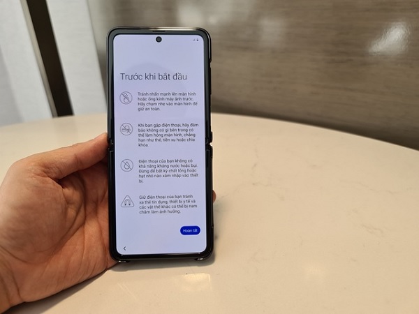 Bước cuối cùng khi cài đặt Galaxy Z Flip cho lần đầu sử dụng