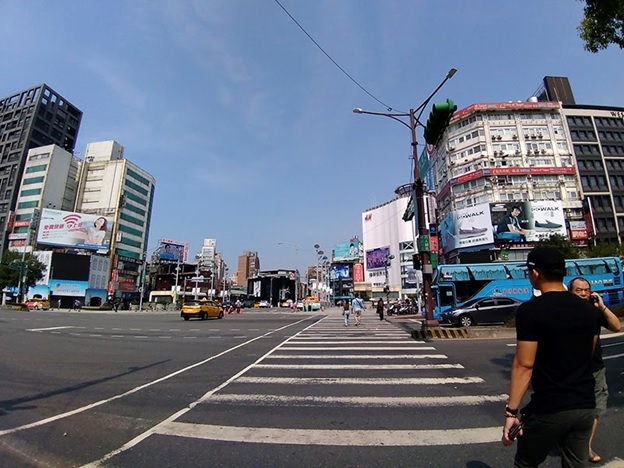 Chụp hình góc rộng trên điện thoại