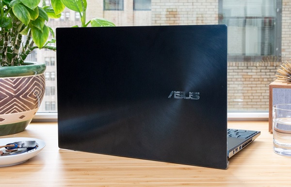 Đánh giá Asus ZenBook Duo về thiết kế